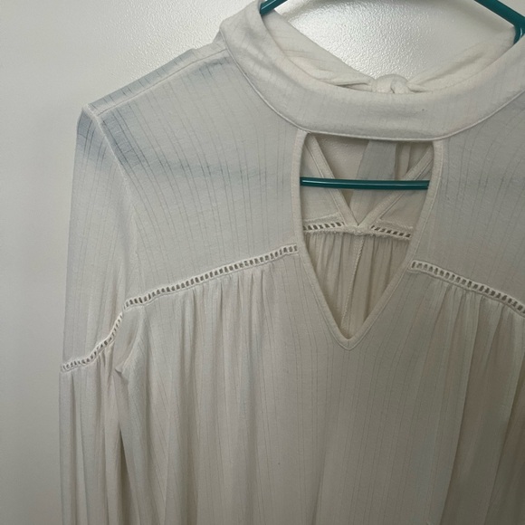 Jessica Simpson super soft Blouse - Picture 2 of 7